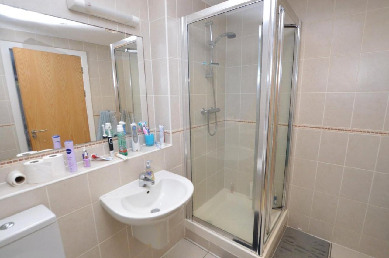 Beautiful 3 Bedroom Apartment By The Sea New Quay Εξωτερικό φωτογραφία